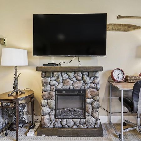 Truckee Studio With Balcony And On-Site Skiing! 외부 사진