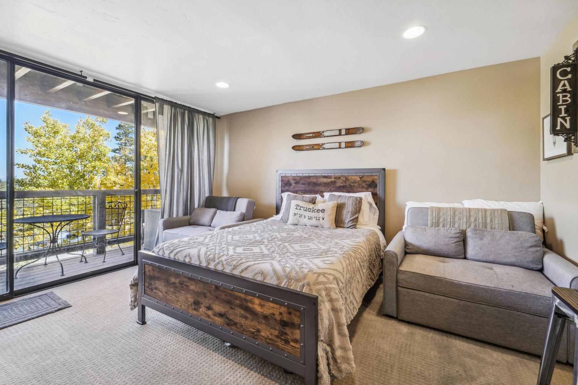 Truckee Studio With Balcony And On-Site Skiing! 외부 사진