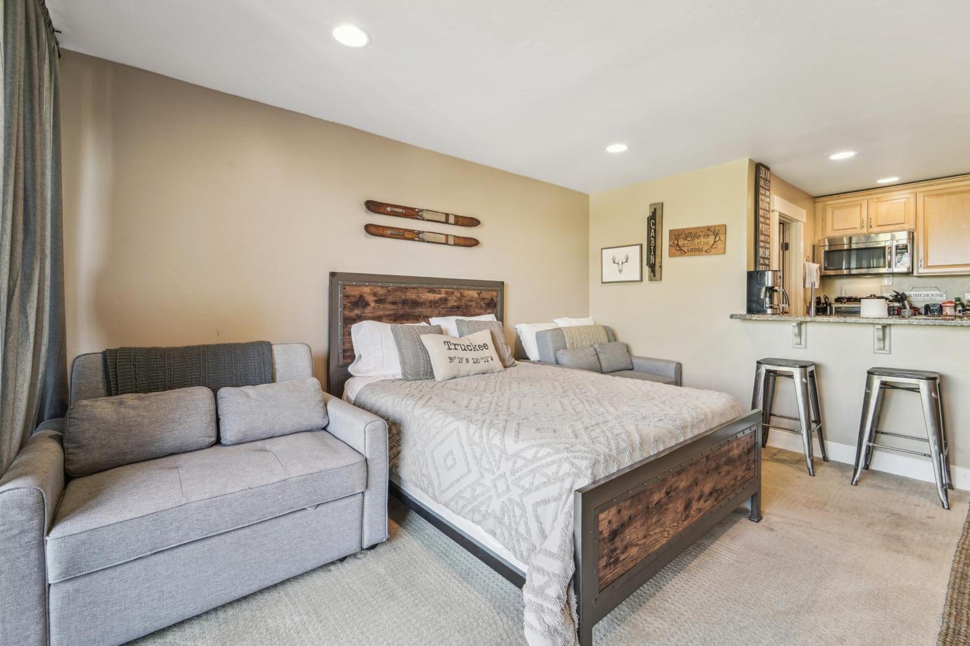 Truckee Studio With Balcony And On-Site Skiing! 외부 사진