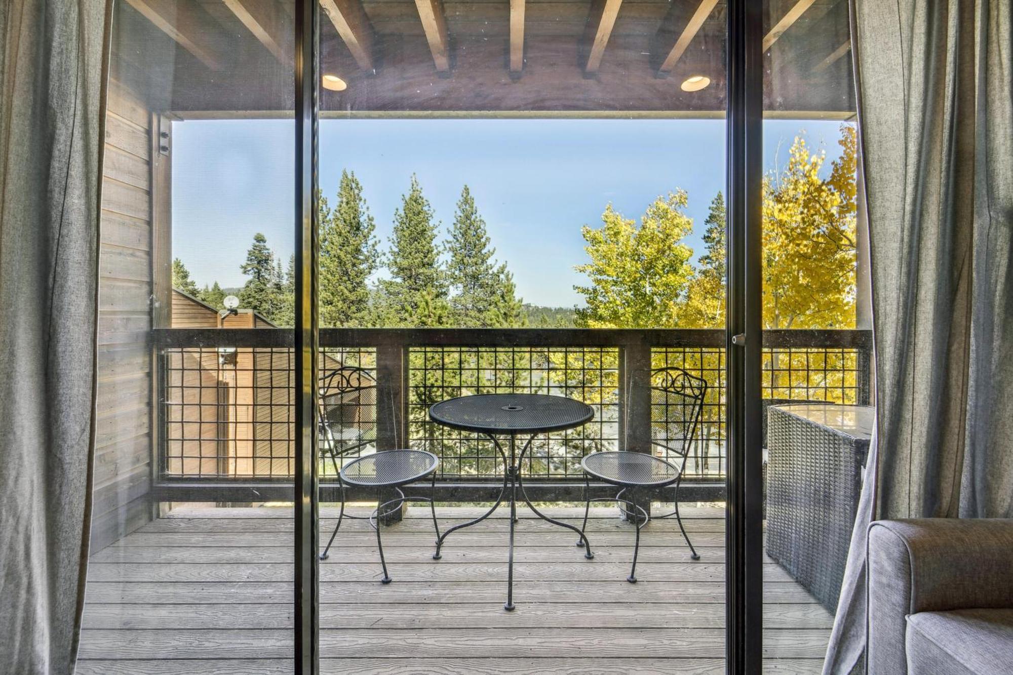 Truckee Studio With Balcony And On-Site Skiing! 외부 사진